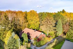 Spacious 7BR Villa with Parking for Large Groups