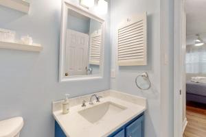 Coastal Escape Steps From The Beach & Boardwalk