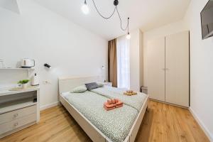 Zagreb 236 - 237 - 238 - 239 - 240 - 241 - 6 Studio Apartments - New - Apartment - Flexible Keybox Entry - Modern - Monthly Rent - WiFi