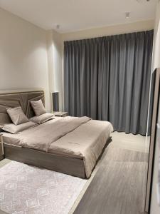 Gloria apartment Bowsher