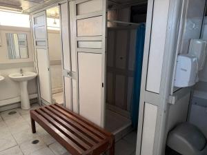 The Classic Sailboat Retreat