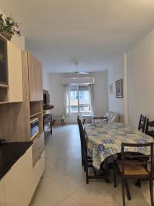 Apartamento Pé na Areia e Vista Mar- 25 metros do Mar - Pitangueiras