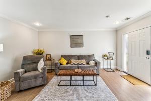 Dtwn Kansas City Hub 9 Mi to Arrowhead Stadium!