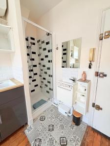 Place Central économique 3 min Arc de Triomphe