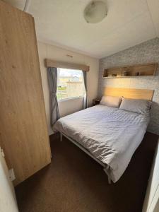 Lyon Robinhood Park-SW040