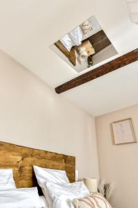 La Sensuelle Suite with spa