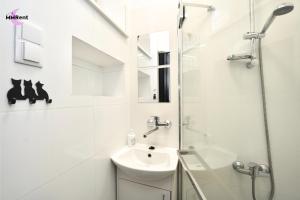 MMRent Superstar Room