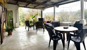 Maison atypique Luberon Piscine Cigales & Lumière