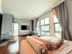 Luxury house near Suvarnabhumi Airport