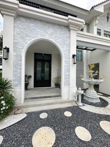 House near Suvarnabhumi Airport