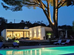 Villa Artemis - Pool with sea view Golf de Saint-Tropez