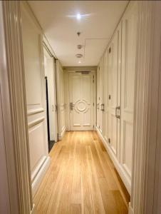 Icon 5 Star Luxury Residence