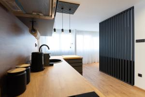 Sunny Danube Quay Luxe Studio