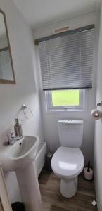 Neues Chalet MeerZeit aan Zee Nr 76 am Weltnaturerbe Wattenmeer mit eingezäunten Garten große Terrasse top Ausstattung
