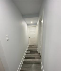Cozy Stays Free 10 CAD Daily Breakfast Voucher Per Guest Decarie Snowdon Metro 12 Mins Downtown Effective Reservation Made After September 07