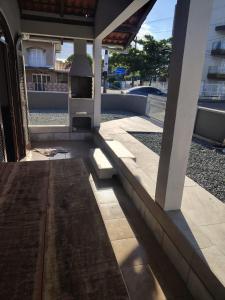 Casa de temporada na enseada para 12 pessoas