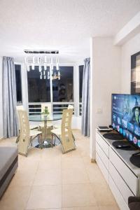 Apartment Alhambra Rincon de Loix Benidorm-sea view-balcony, free parking, Wi-Fi, pool, new air conditioning