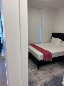 Executive 2 beds and 1 bath suit