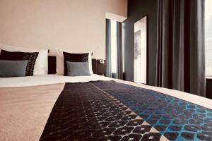 DEUXHOMMES Boutique B&B Massage&Spa