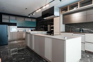 High-End Residences - Luxury Suites & Penthouse