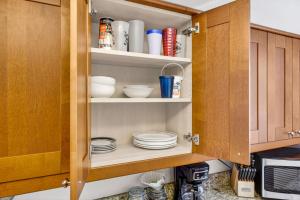 5 Star 30 Steps from Beach l 3m Walk to Rest & Shops