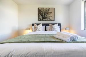 6BR Home Walk to Wolfbrook Arena and Hagley Park