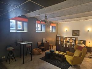 The Hidden Brick Apartment Central Riga