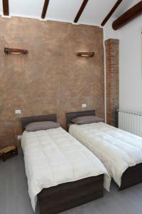 Double or Twin Room with Private Bathroom