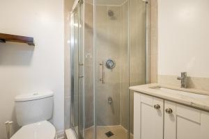 Spadina Boutique Rooms