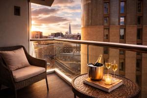 LuxuryLondonStays - Luxury City View AirCon Balcony Rooftop Panoramic London Heated Floor - 1000MB Wi-fi minutes from Sky Garden