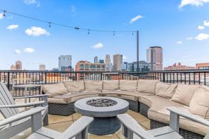 2KBD2BA Steps from Target Center+GYM+KTCHN+LNDRY