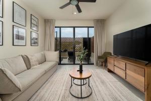 Luxury Casita with Private Plunge Pool - Steps from Ocean