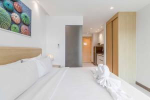 C273 Beachfront Stay Walk to Beach Gym Pool
