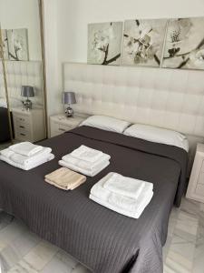 Casa Romero - Beautiful Villa, Best Corner by Pools,Resort Facilities, Full Kitchen, 3 Terraces, Internet