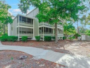 Beautifully Decorated Unit at Ocean Creek with Pools
