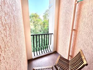 Peaceful Aesthetic 1BHK in Siolim with Forest View & Pool