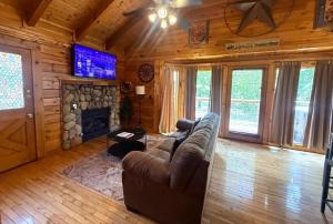 Hanky Panky cabin