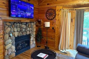 Hanky Panky cabin