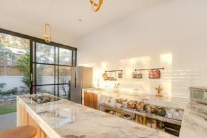 Cantik Maria- Family Pool Villa with Rice Field Views&Spacious Patio