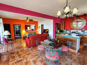 Beautiful 2Bedroom 2Bath Centro Neighborhood-Gated-Pool-View-Patios