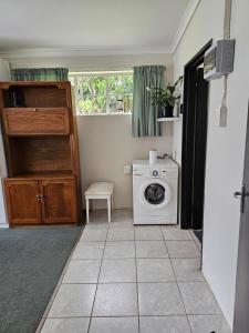 Leopards Tree Garden Cottage