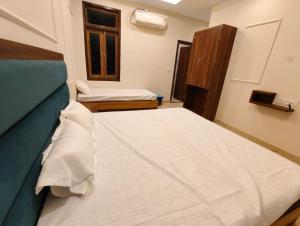 Maruti Nandan Guest House