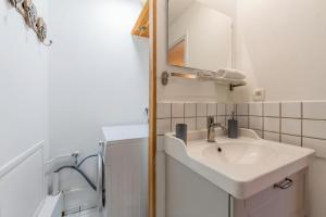 Apt Lyret1 Central Chamonix 4-Min Walk to Aiguille du Midi - Happy Rentals