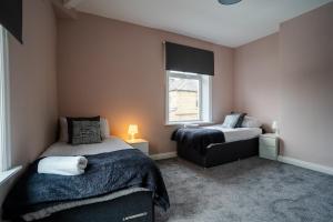 Relax at Raglan Burnley 3BR Home with Parking