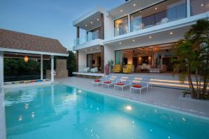 Luxury Sea View Jungle Beach Villa Walk to Beach