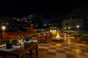 Conifer Suites & Spa Darjeeling