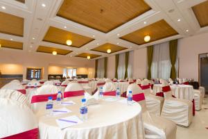 Conifer Suites & Spa Darjeeling