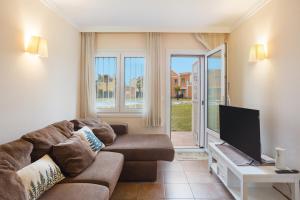 Met Oliva apartamento con piscina