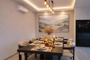 Vantara Villa with Travel Temple