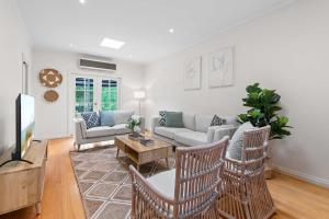 Lush 3-Bed House near the Beach